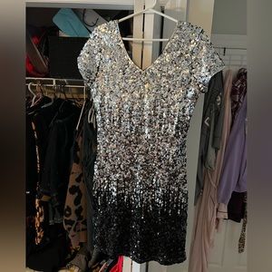 Gorgeous sequin cocktail dress. Never worn BNWT